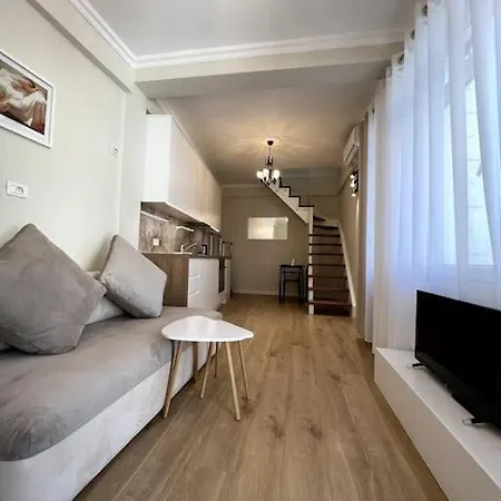 Florents 1-bd Villa, Free Parking And Garden * Tirana
