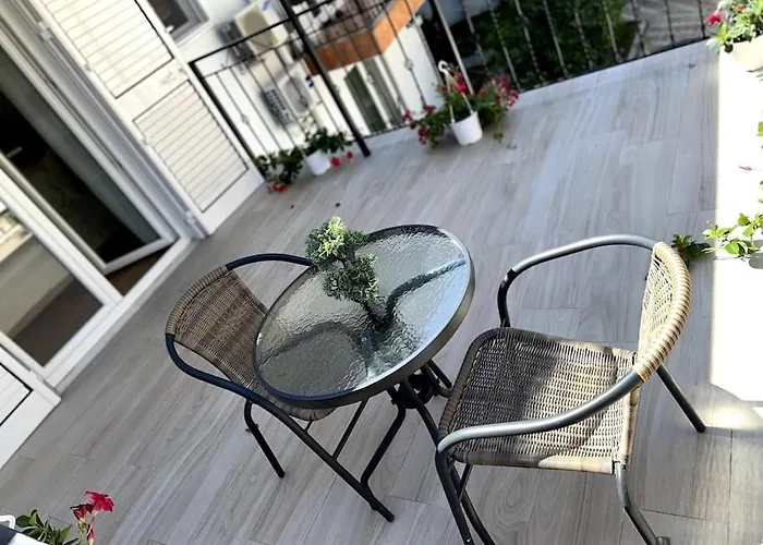 Florents 1-bd Villa, Free Parking And Garden 公寓 *